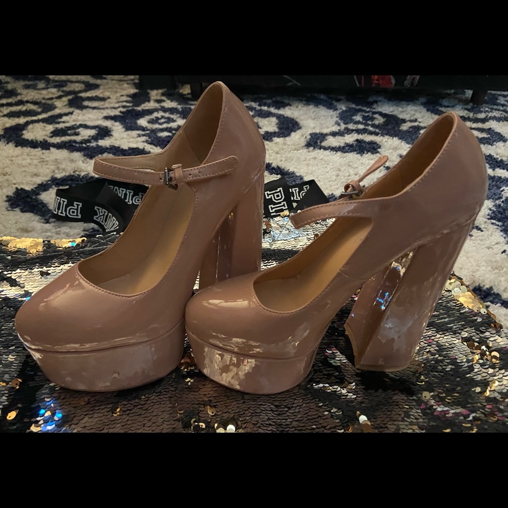 Nude/Tan Platform heels… NEW